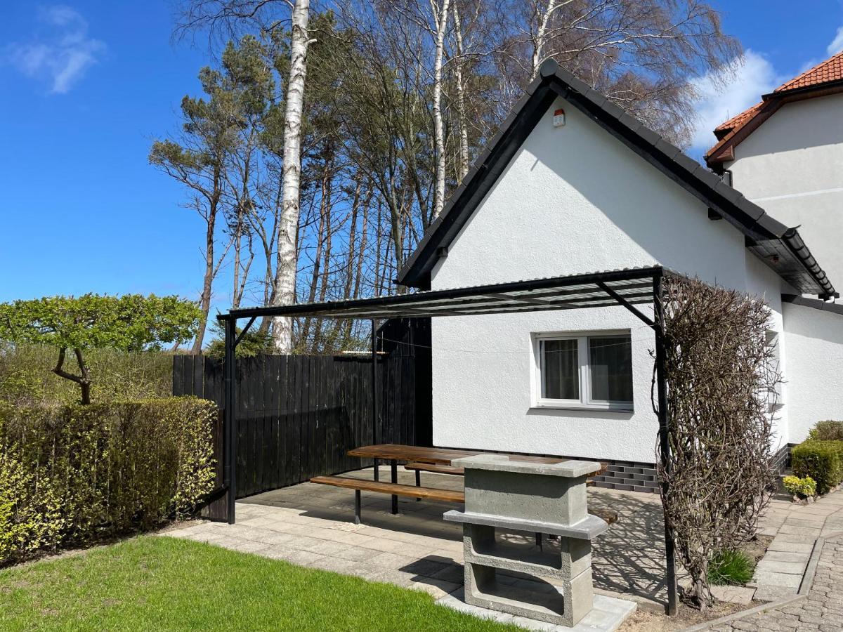 Villa & Domek Maja Sarbinowo Exterior foto